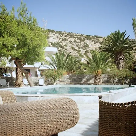 Avra Palm